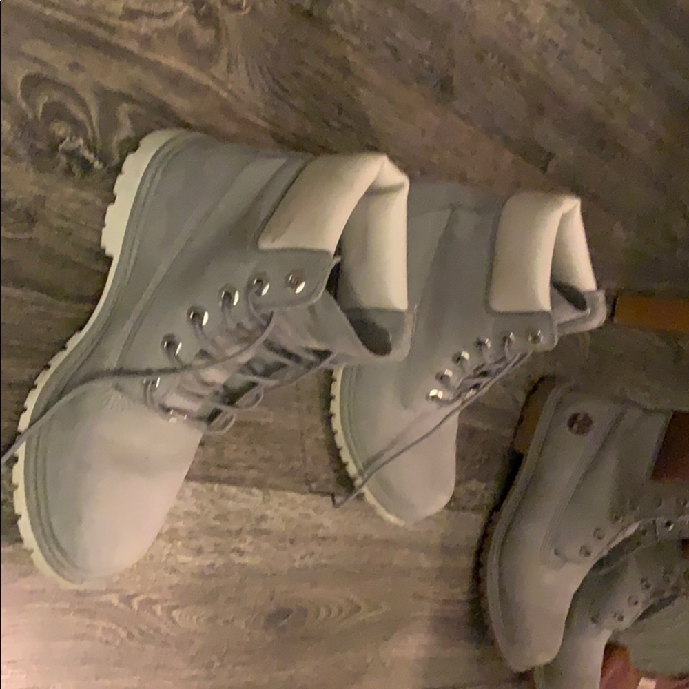 Timberlands - Picture 4 of 6